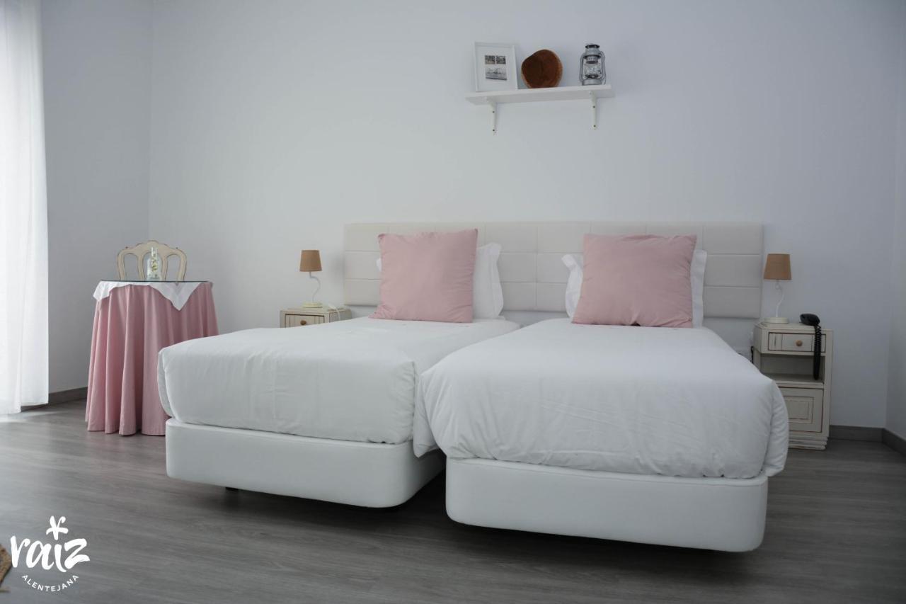 레겐고스 데 몬사라즈 Raiz Alentejana B&B 외부 사진